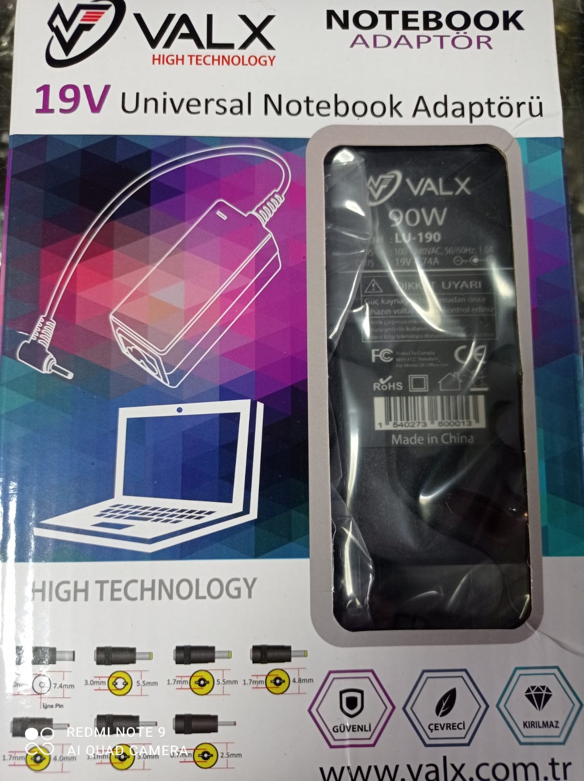 LA%20190%20%2019%20VOLT%20ÇOK%20UÇLU%20UNİVERSAL%20LEPTOP%20ADAPTÖRÜ